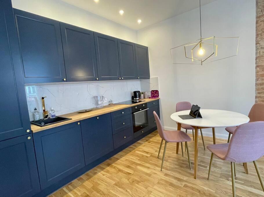 Luxury Apartment In Gliwice Near Town Square Eksteriør bilde